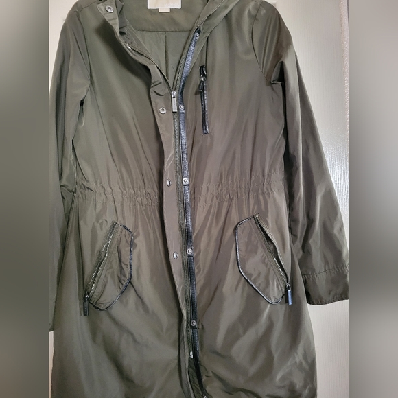 Michael Kors Olive Army Green Rain Coat with Black Leather Trim - Picture 3 of 4
